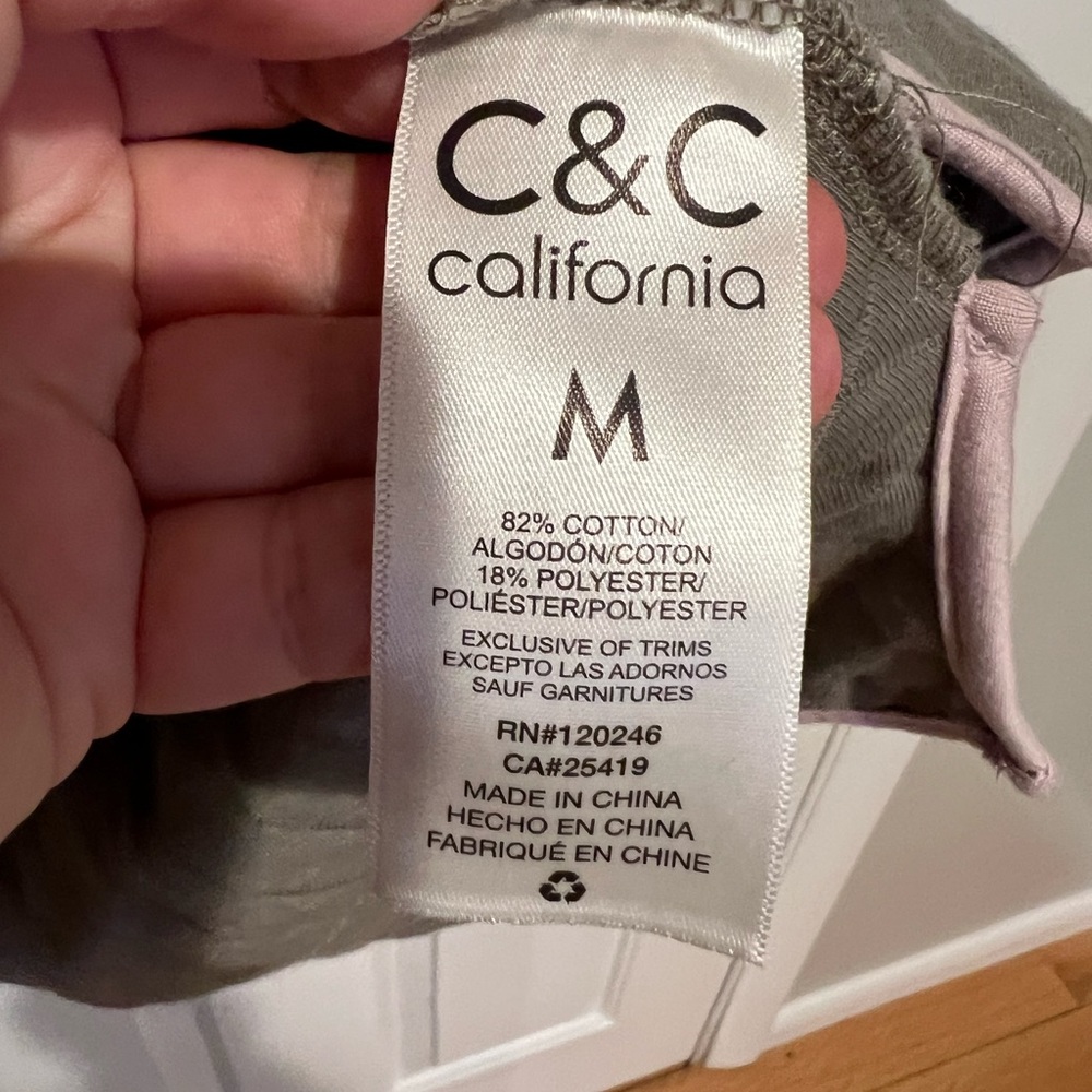 C&C 1/4 Zip Pullover - Picture 3 of 4